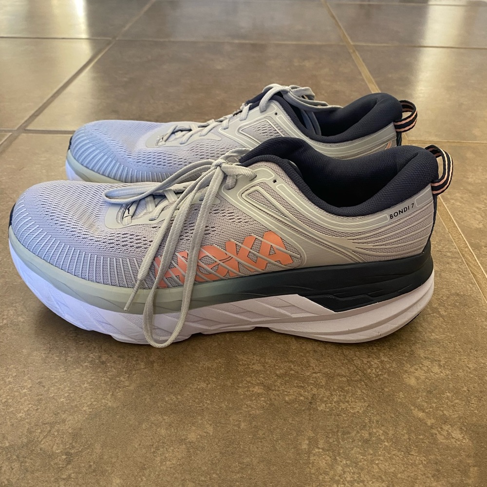 Women’s HOKA One One Bondi 7